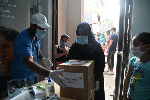 The Beirut team distributing food parcels for the most vulnerable families in the Nabaa area as part of the Beirut explosion response